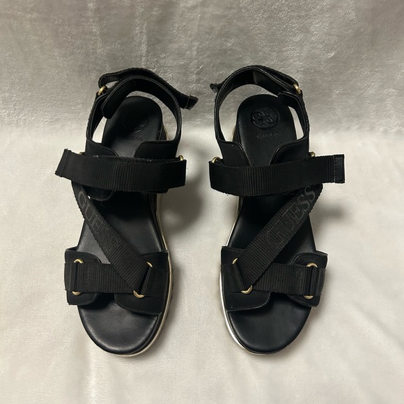 Women’s guess black & white strap platform sandals size 8 - Picture 4 of 7